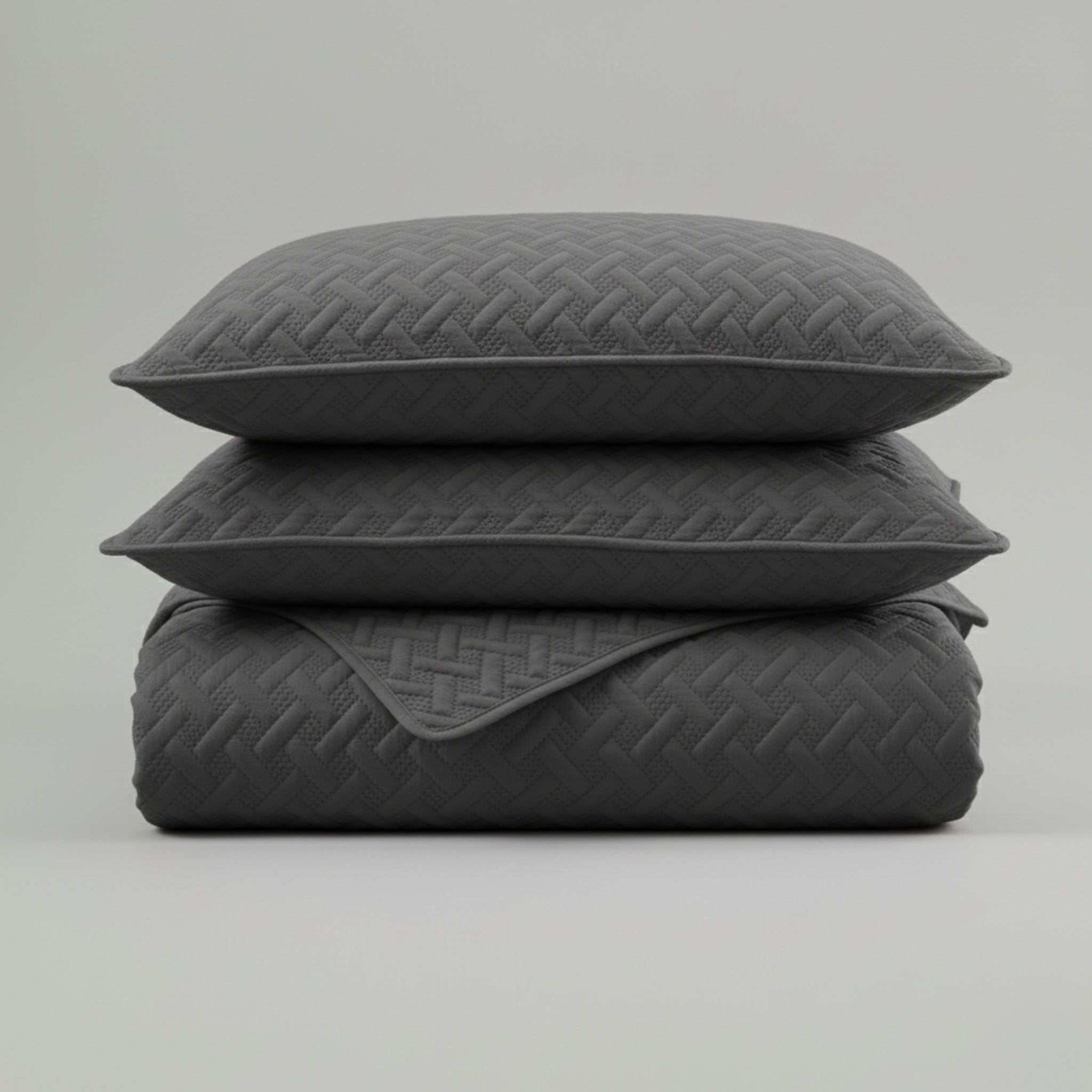 GEOMETRIC TEXTURED LIGHTWEIGHT QUILT SET