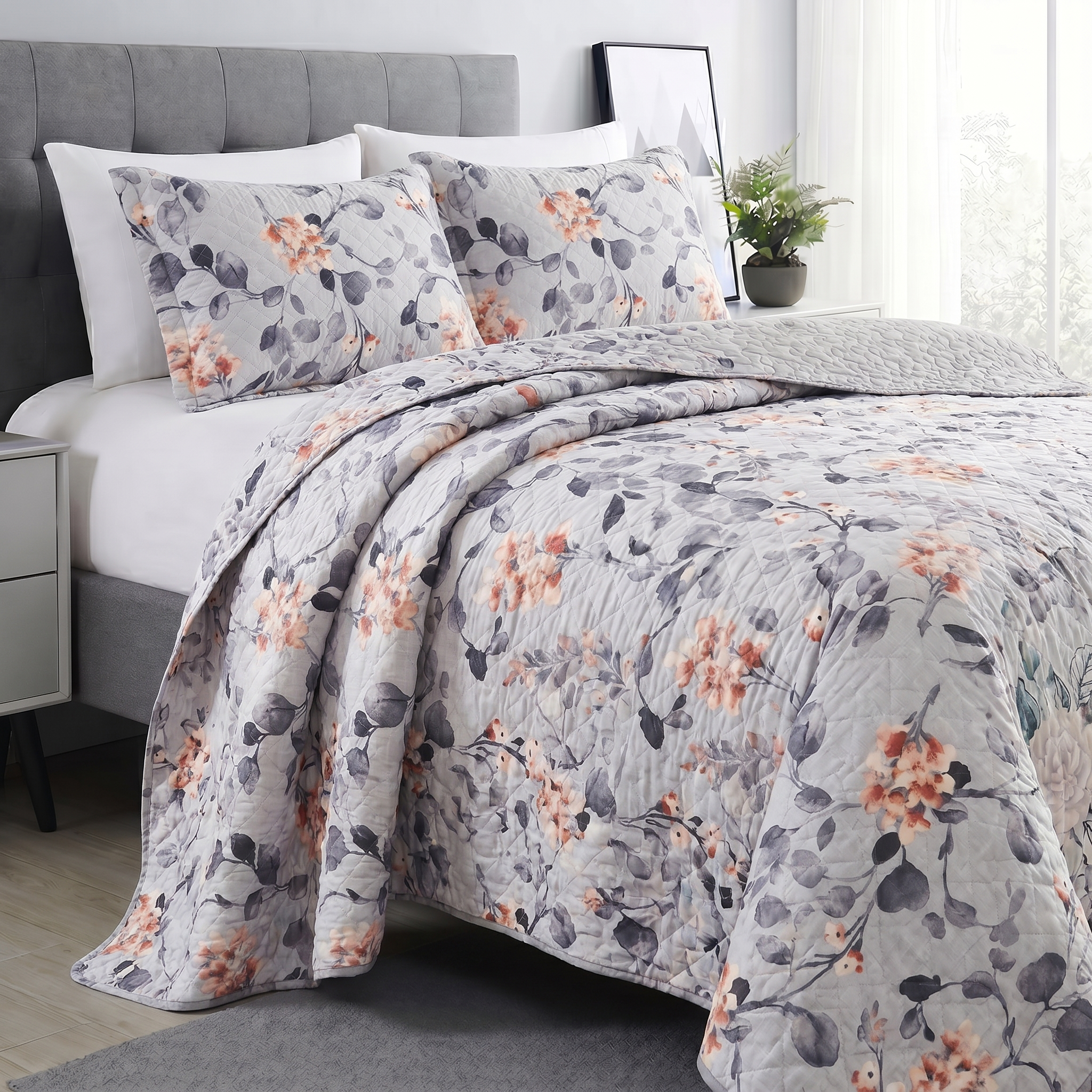 GRAY PETAL FLORAL REVERSIBLE QUILT SET