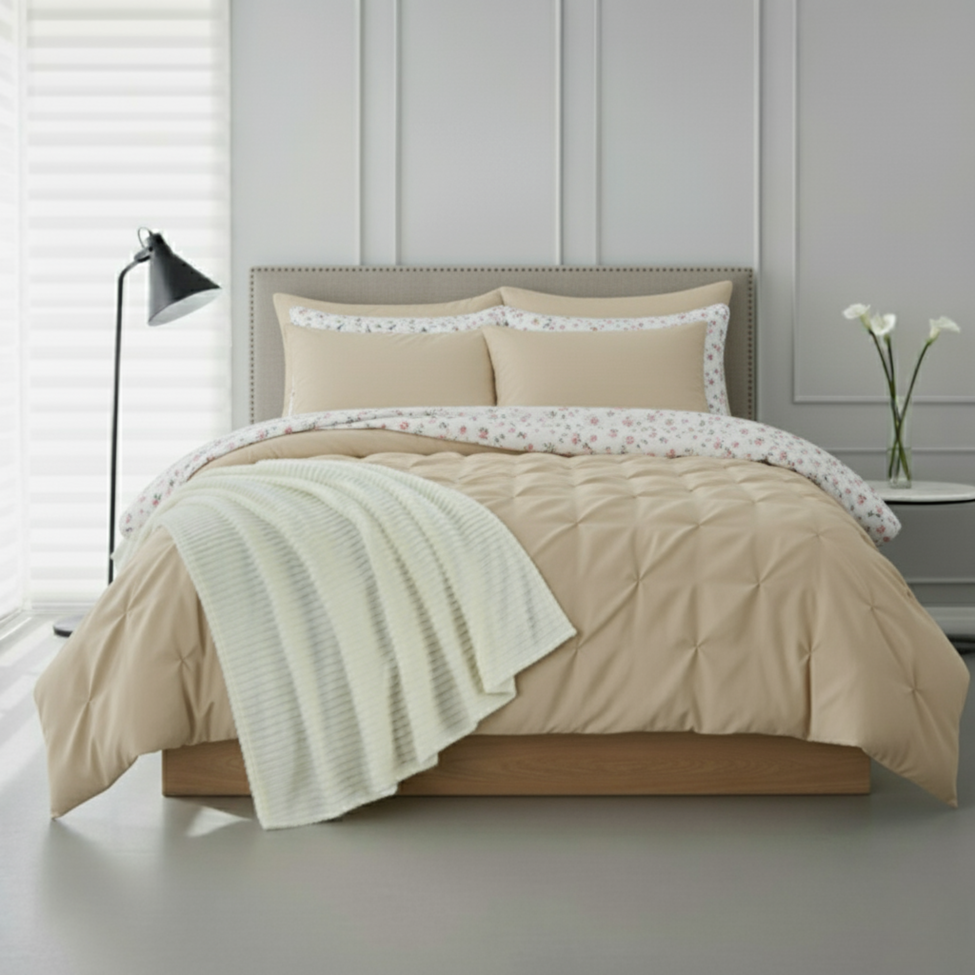 REVERSIBLE EIFFEL TOWER & FLORAL 8-PIECE BEDDING SET