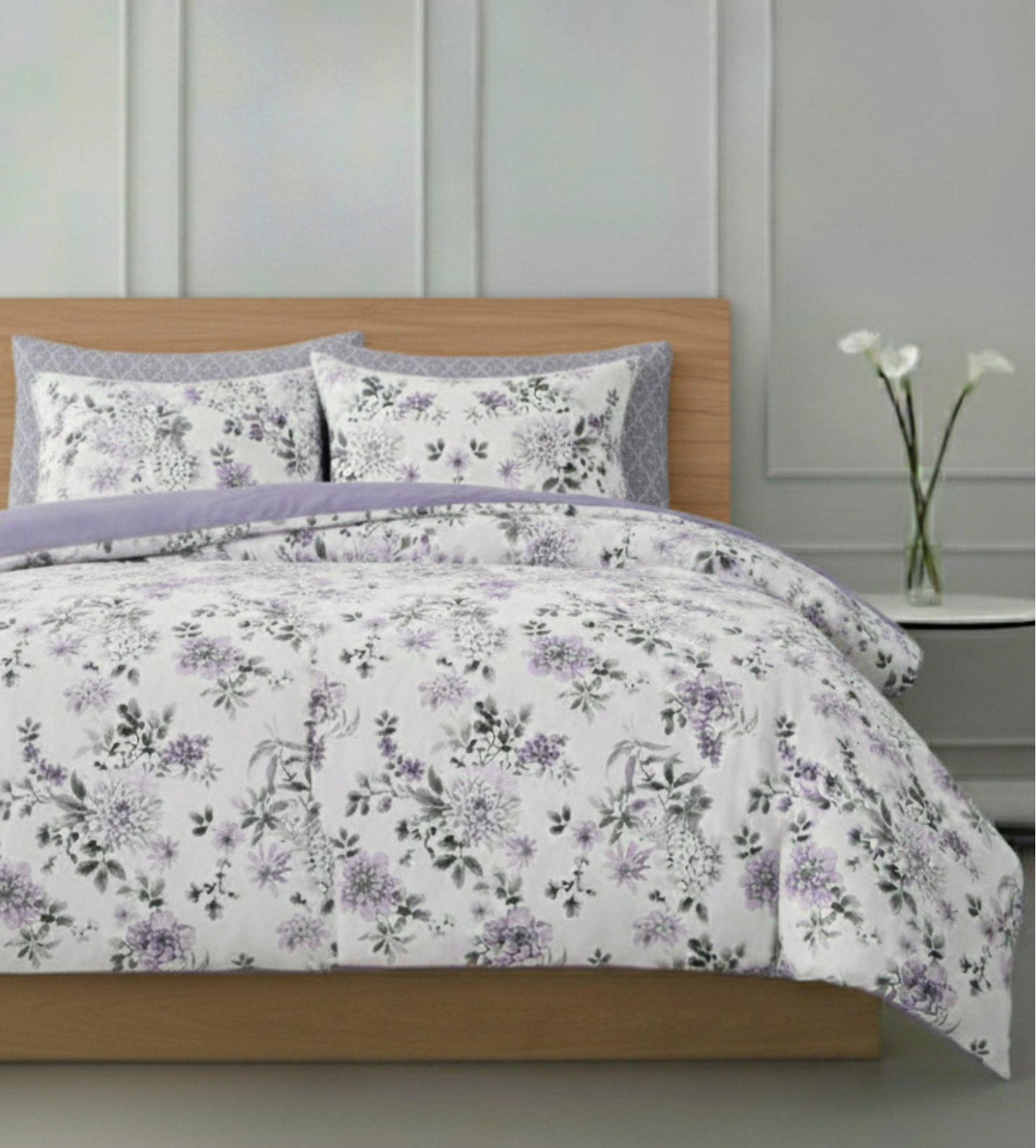 LAVENDER FLORAL REVERSIBLE COMFORTER SET