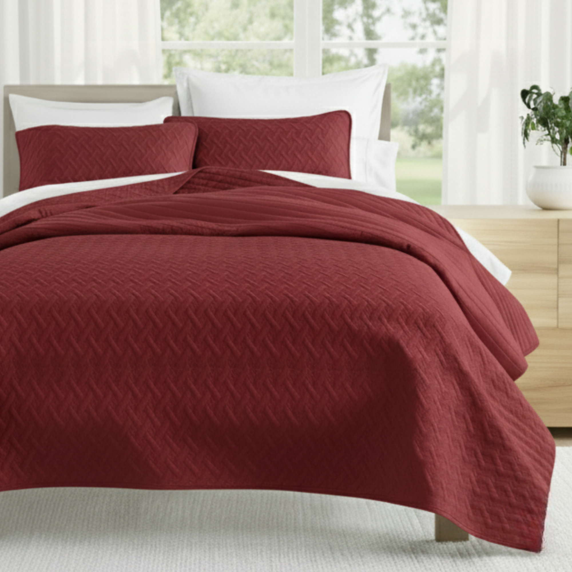 GEOMETRIC TEXTURED LIGHTWEIGHT QUILT SET