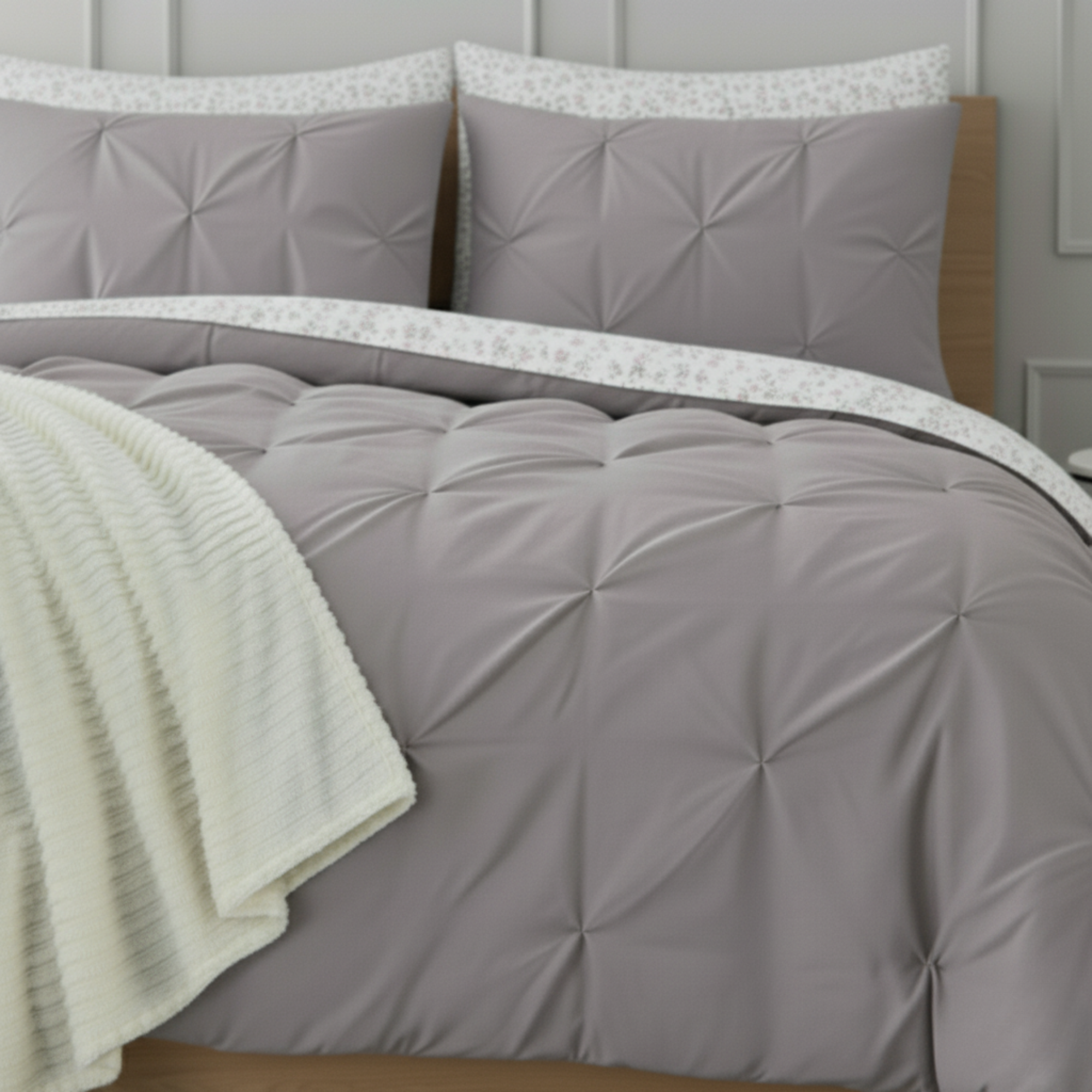 REVERSIBLE  DIAMOND TEXTURED AND FLORAL 8-PIECE BEDDING SET