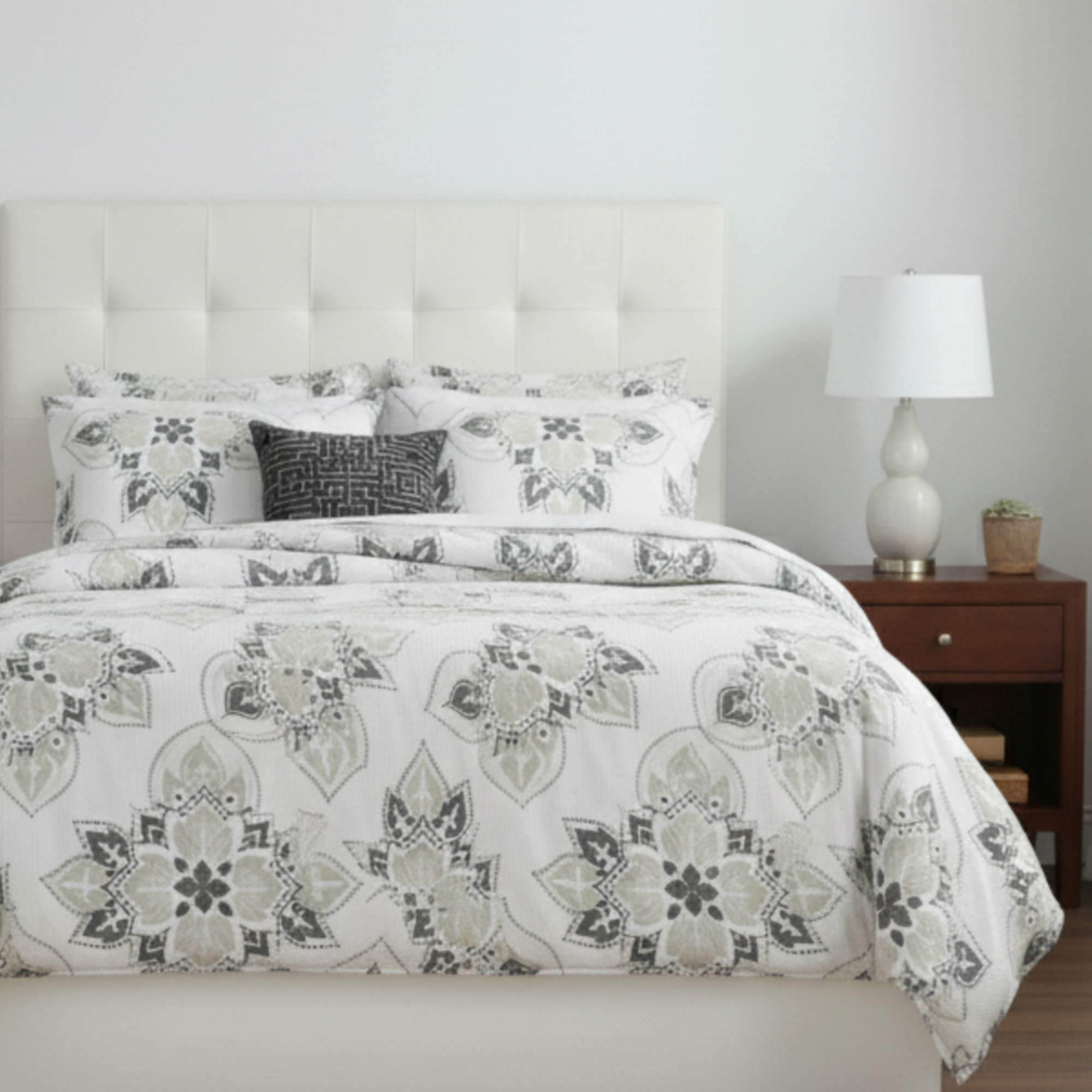 LUXURY MEDALLION PRINTED 7-PIECE COMFORTER SET