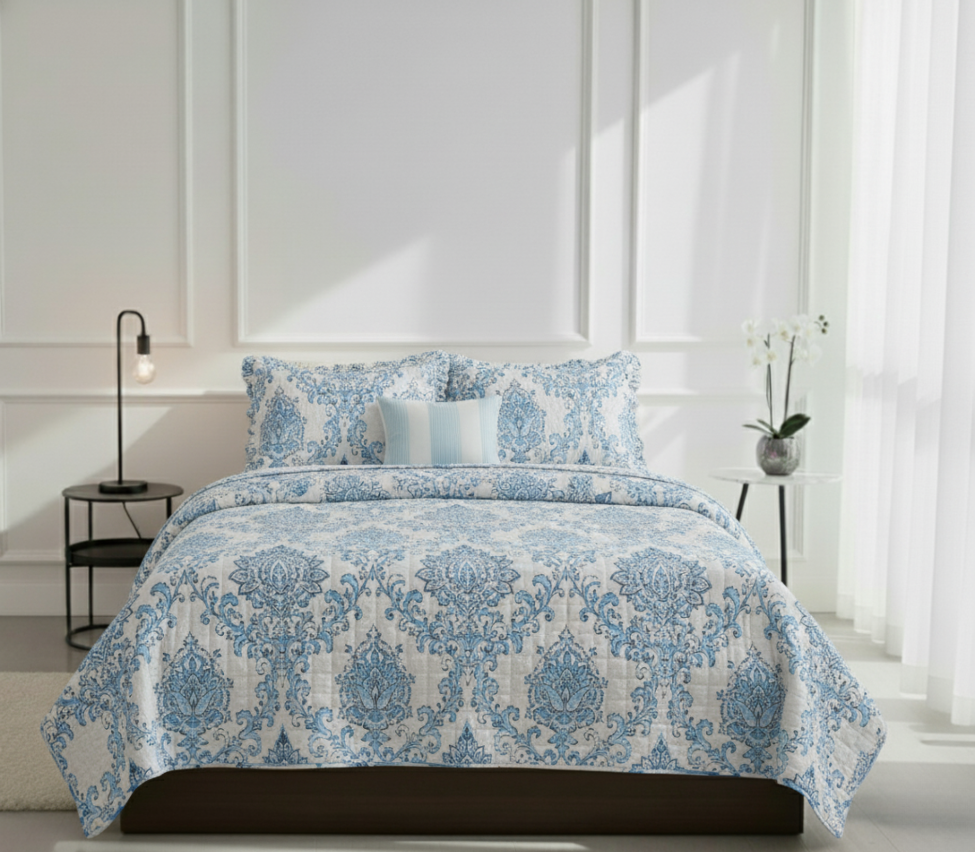 COASTAL BLUE REVERSIBLE QUIT SET