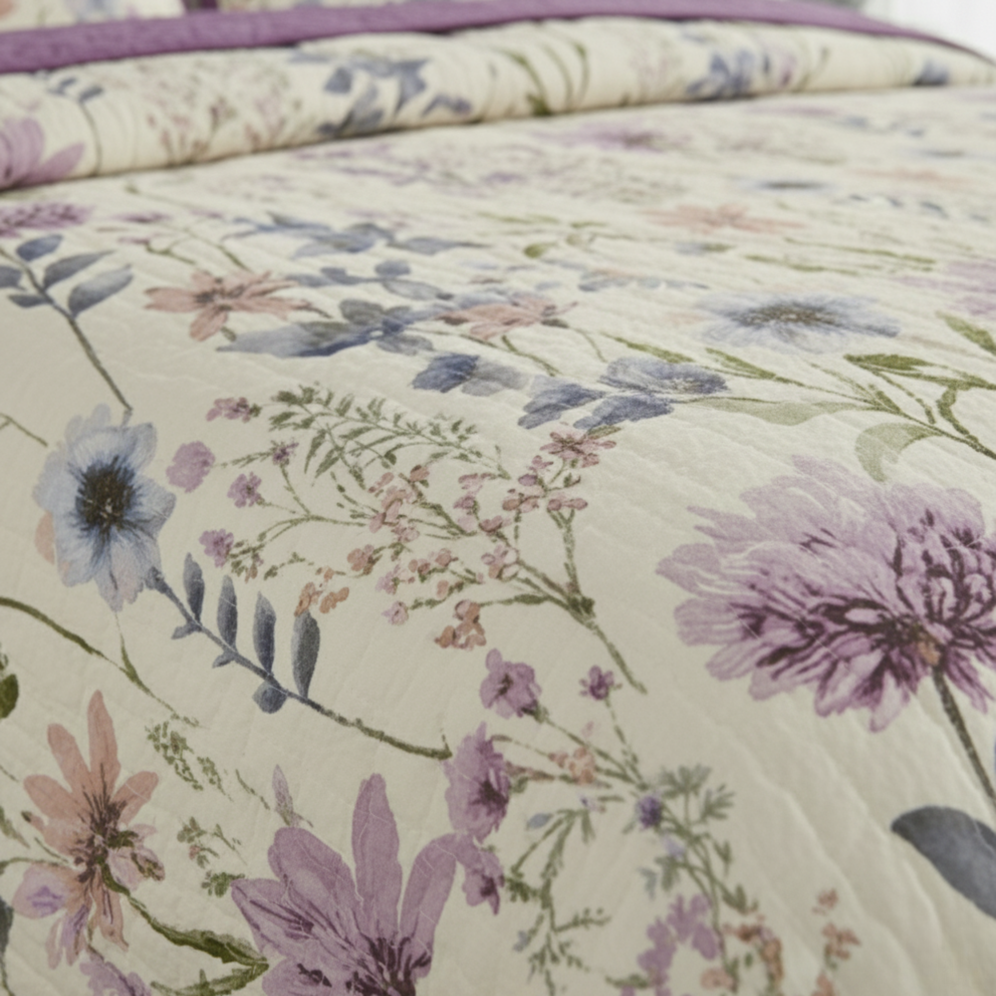 COTTAGE GARDEN FLORAL REVERSIBLE QUIT SET