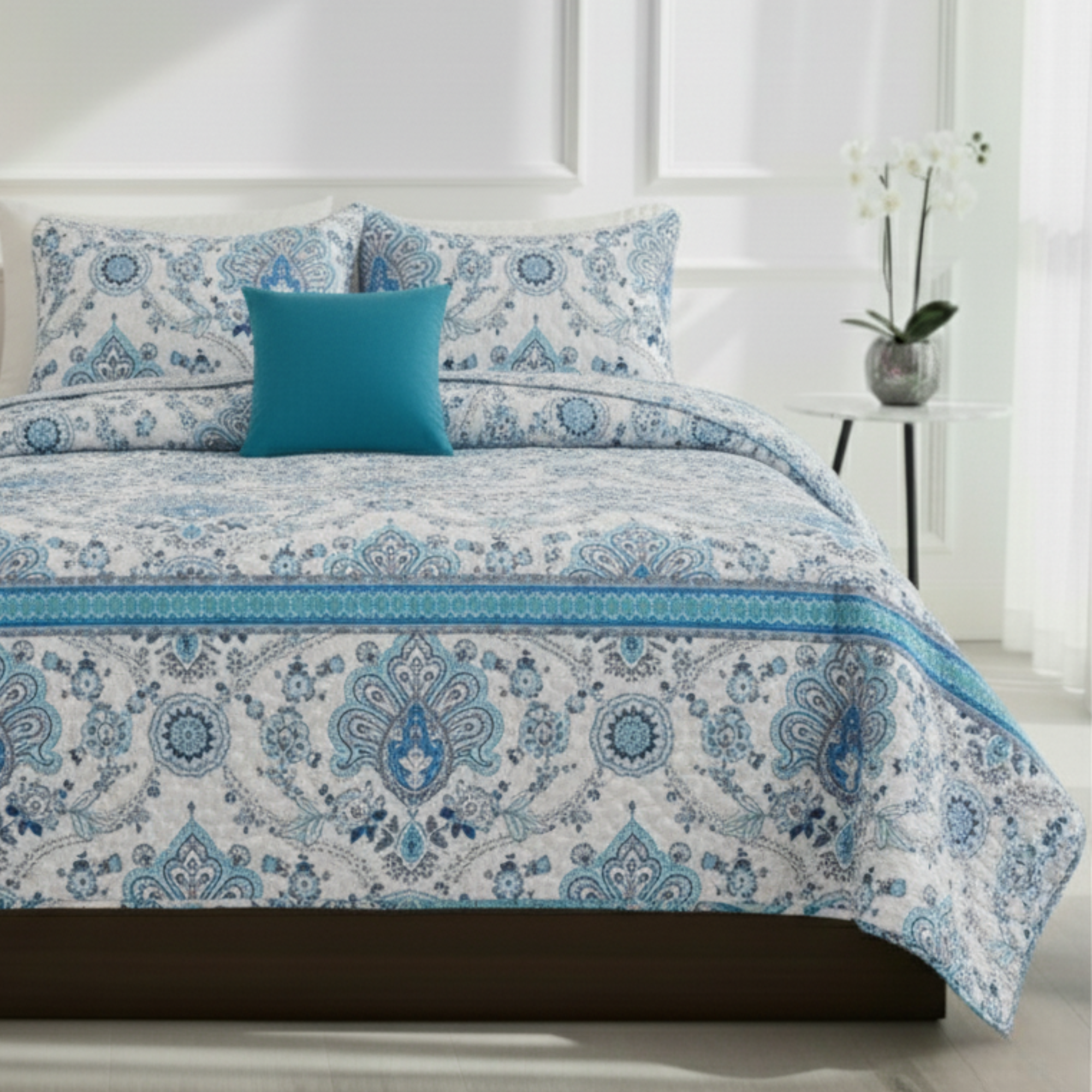 BOHEMIAN CHIC BLUE REVERSIBLE QUILT SET