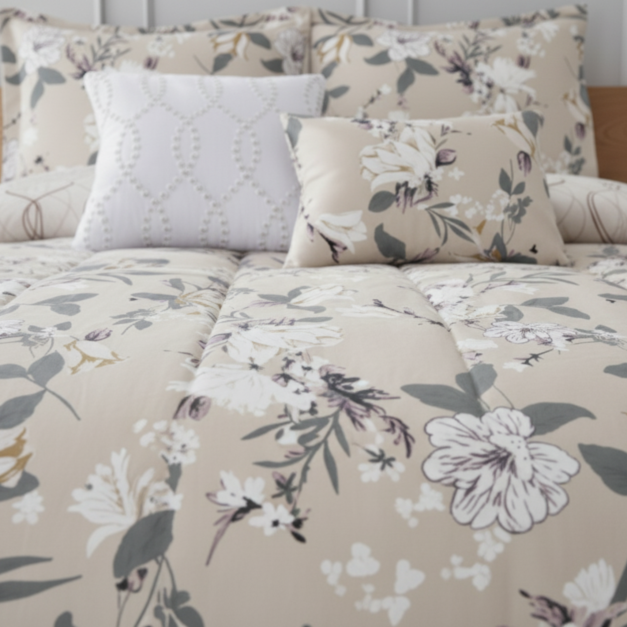 SERENE GARDEN REVERSIBLE COMFORTER SET